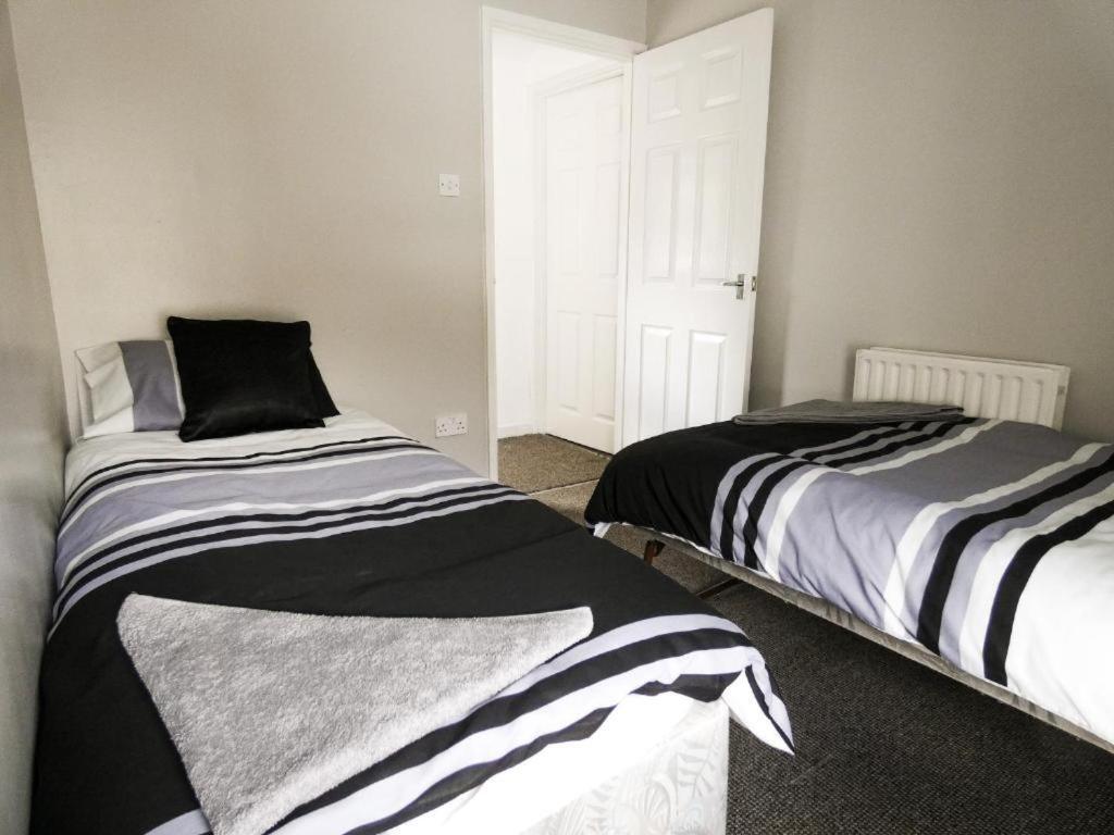 Hotel Wyndham House Troed-y-rhiw Esterno foto